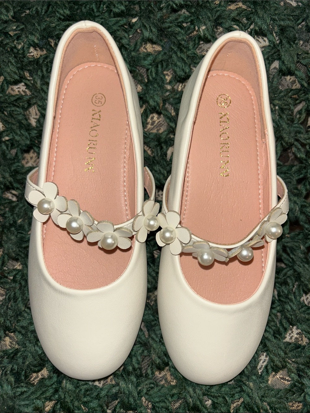 Girls' White Floral Pearl Mary Jane Dress Shoes